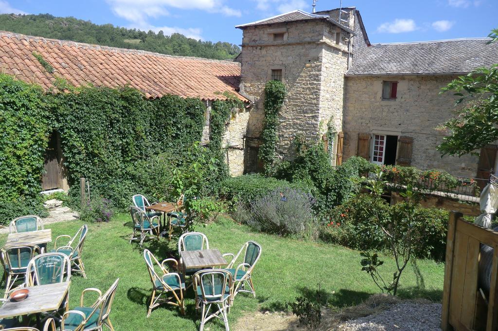 Bed and Breakfast Domaine D'Alcapies Saint-Jean-d'Alcapies Екстер'єр фото