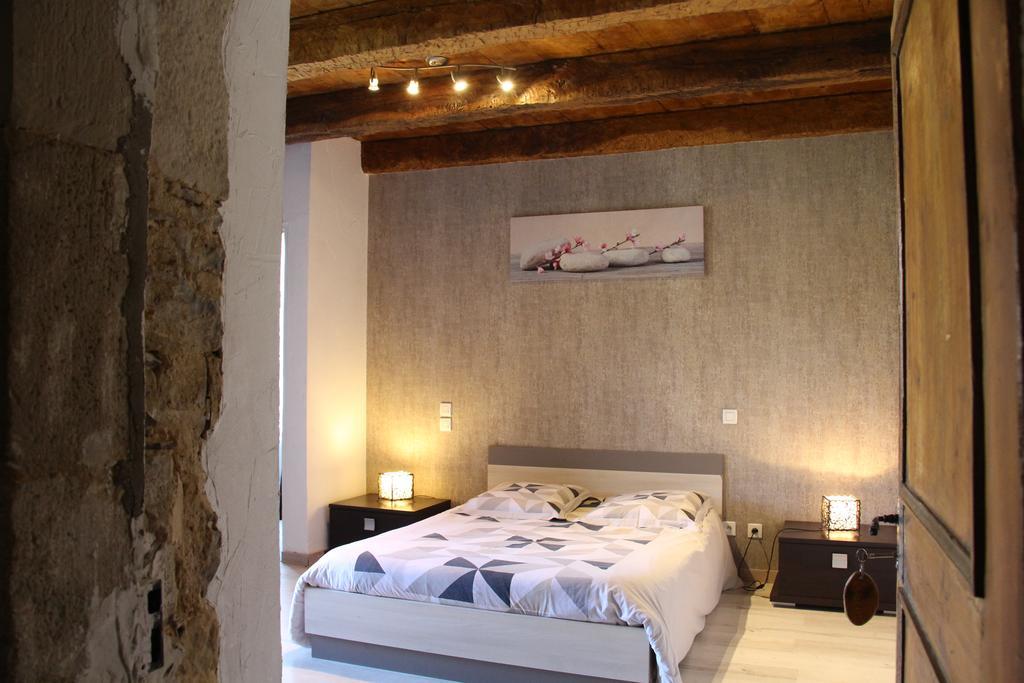 Bed and Breakfast Domaine D'Alcapies Saint-Jean-d'Alcapies Екстер'єр фото
